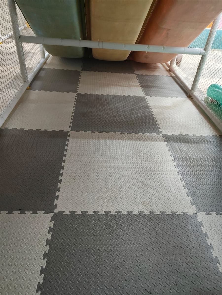 The same floor mats after deep cleaning by Facilities4u
